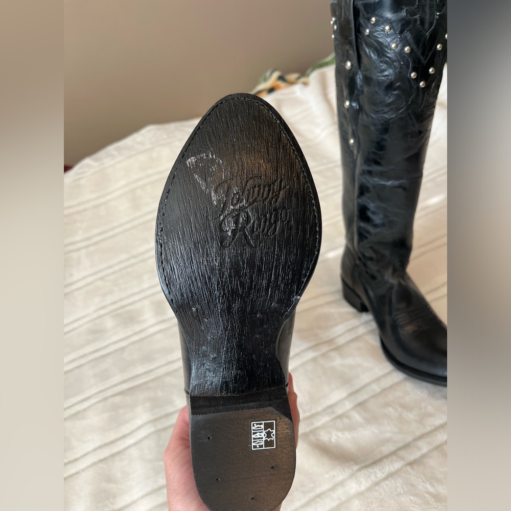 Johnny ringo knee high black boots size 6